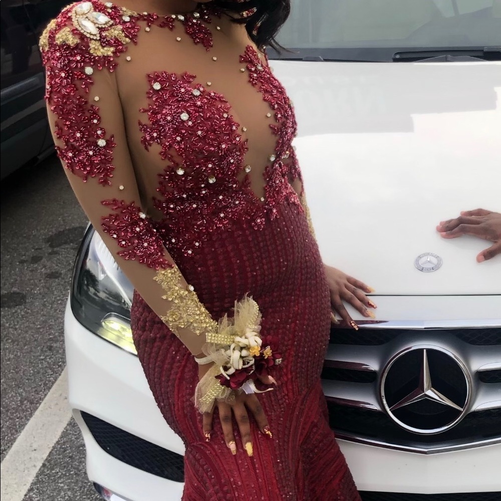 Prom Dress - Picture 2 of 5